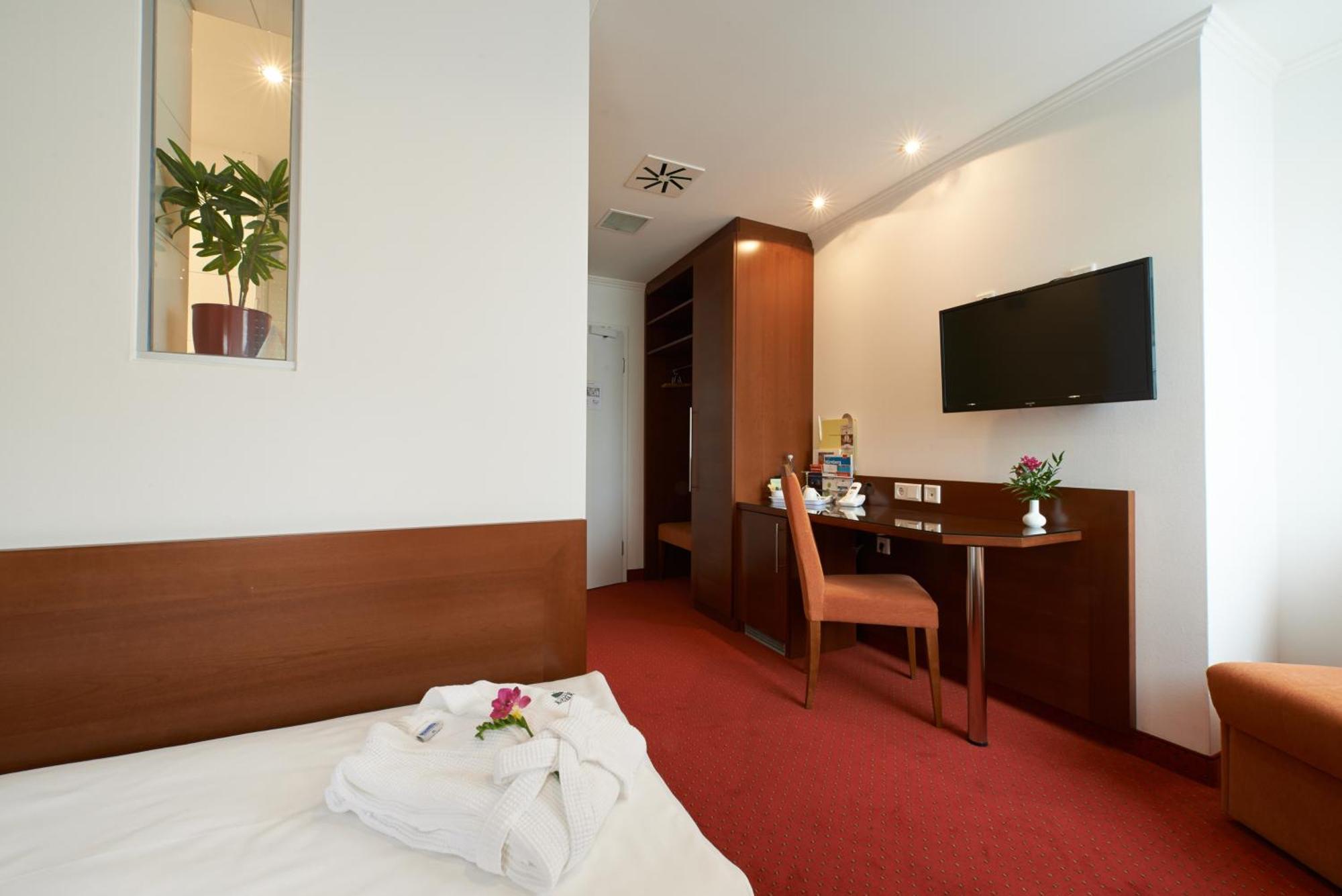 Hotel Klughardt Nuremberg Room photo